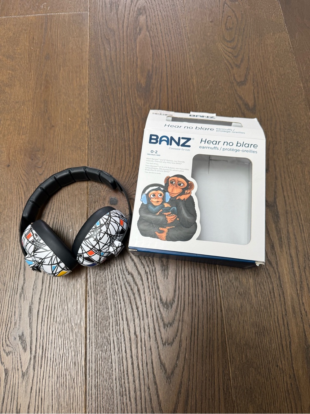 BaBy BanZ Kids Over-Ear Headphones in White with Multicolor Abstract Pattern